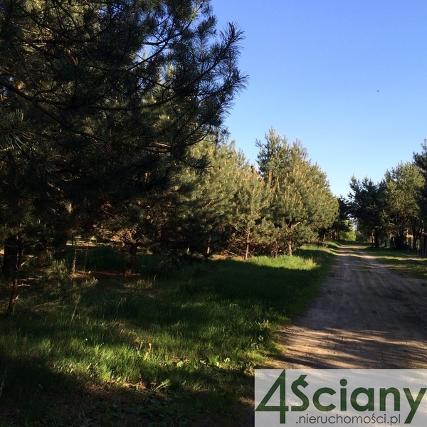 Działka 1390 m2 w ŻABIA WOLA