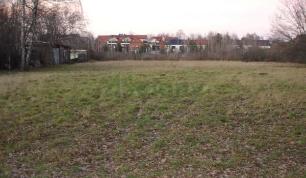 Działka 1472 m2 w WARSZAWA