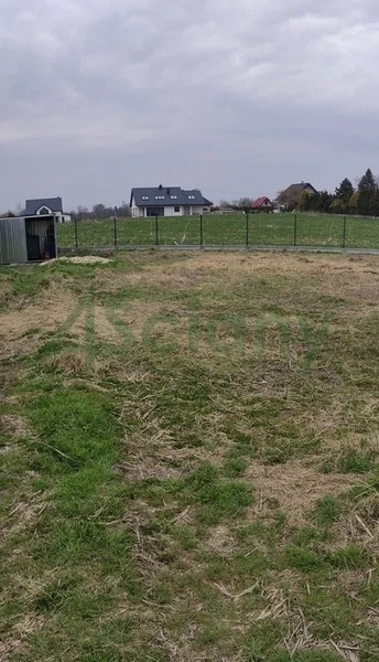 Działka 1068 m2 w BŁONIE