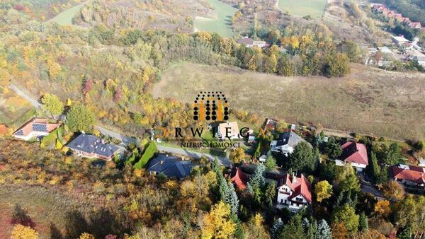 Działka 1144 m2 w SANTOK