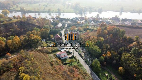 Działka 919 m2 w SANTOK