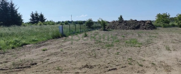 Działka 1900 m2 w BŁONIE