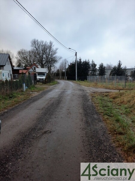 Działka 931 m2 w DĘBE WIELKIE