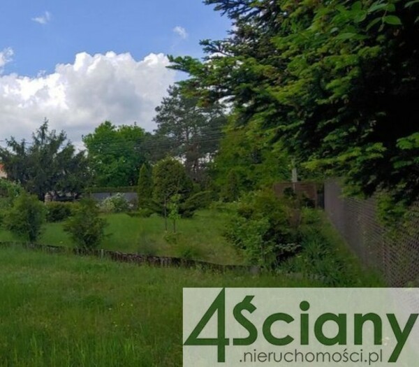 Działka 1677 m2 w LEGIONOWO