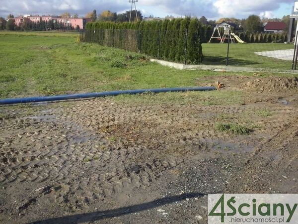 Działka 1209 m2 w RASZYN