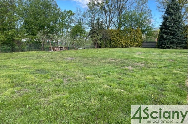 Działka 1782 m2 w WARSZAWA