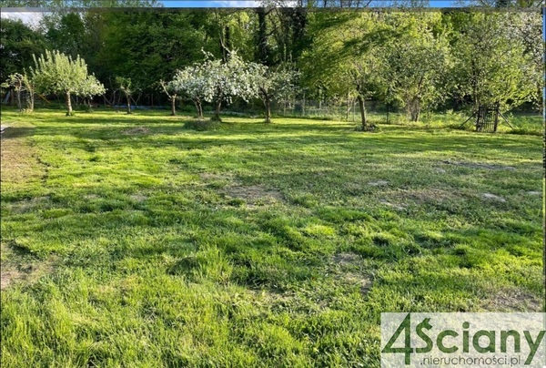 Działka 1782 m2 w WARSZAWA