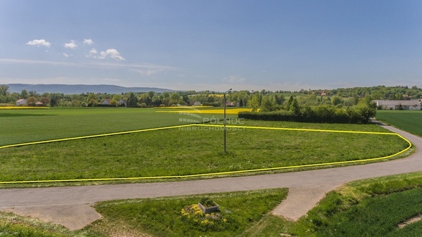 Działka 1800 m2 w KŁODZKO