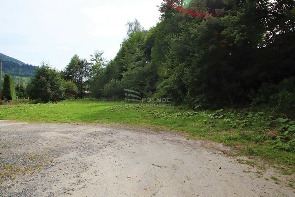 Działka 1991 m2 w BRENNA