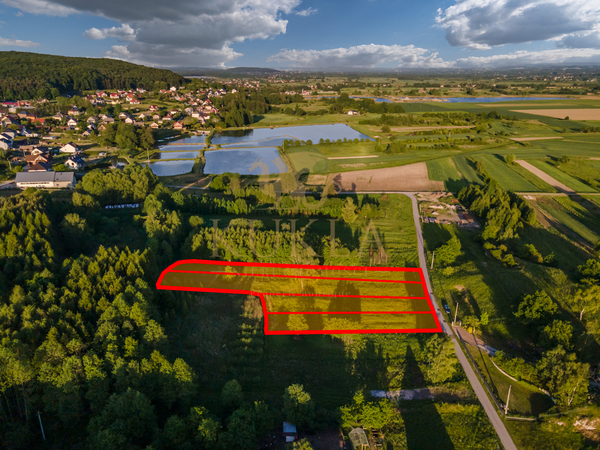 Działka 1265 m2 w CZERNICHÓW