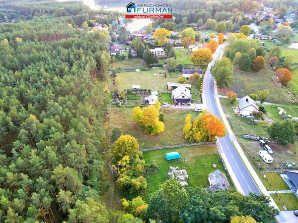 Działka 996 m2 w Straduń