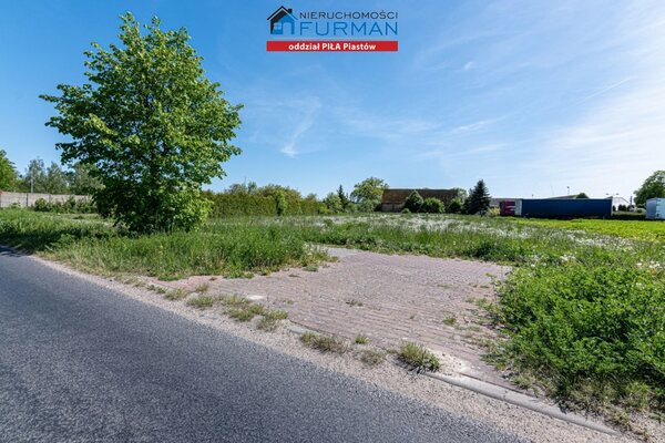 Działka 1063 m2 w Nowa Wieś Ujska