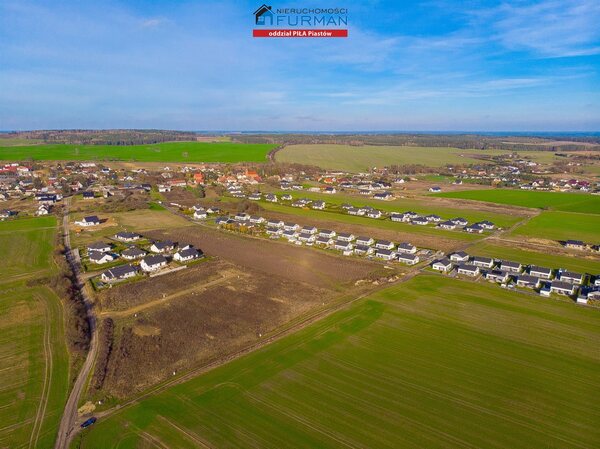 Działka 728 m2 w Szydłowo