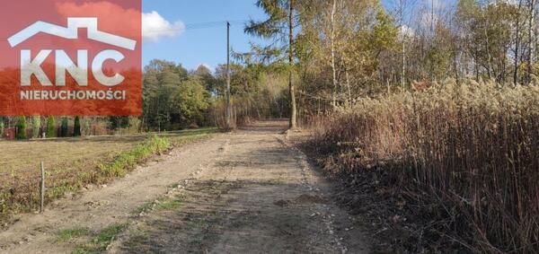 Działka 1100 m2 w tarnowski