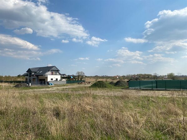 Działka 1119 m2 w Dobra