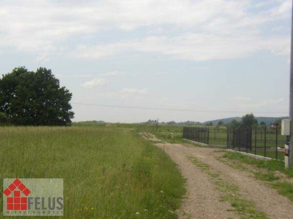 Działka 2200 m2 w Wołowice