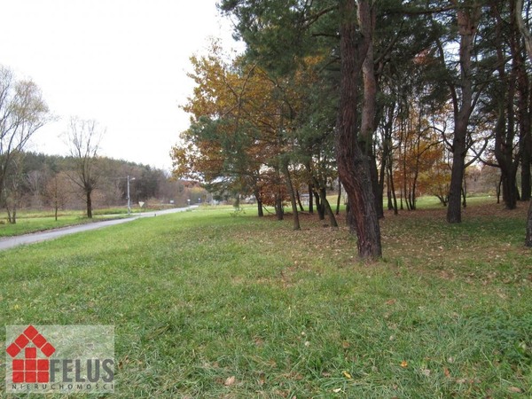 Działka 1300 m2 w Rączna