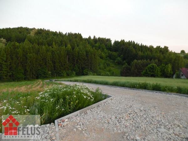 Działka 1376 m2 w Masłomiąca