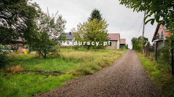 Działka 720 m2 w Sułków