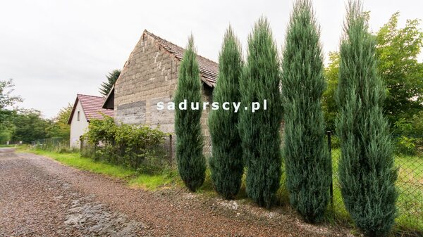 Działka 720 m2 w Sułków