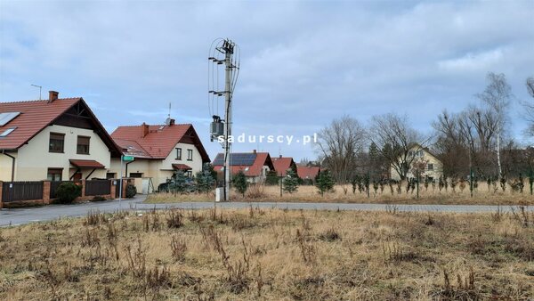 Działka 2400 m2 w Zielonki