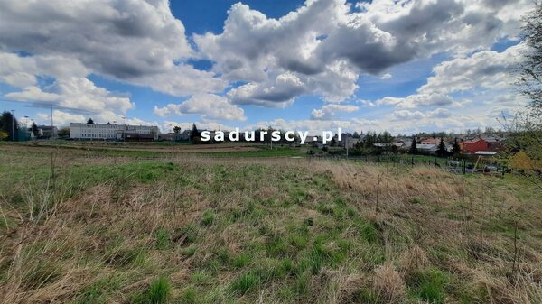 Działka 1039 m2 w Skała