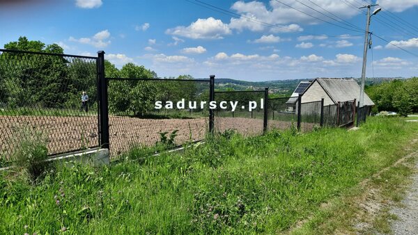 Działka 1200 m2 w Włosań