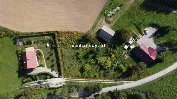 Działka 1800 m2 w Masłomiąca