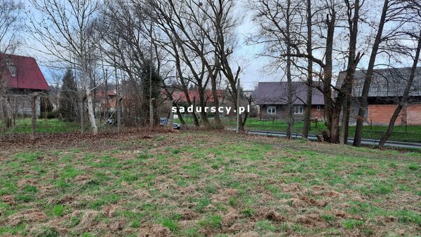 Działka 1441 m2 w Morawica